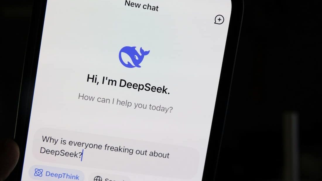 DeepSeek تحقیقات مرتبط با هوش مصنوعی عمومی (AGI) را در میان نگرانی‌های مربوط به حریم خصوصی به صورت منبع‌باز منتشر می‌کند